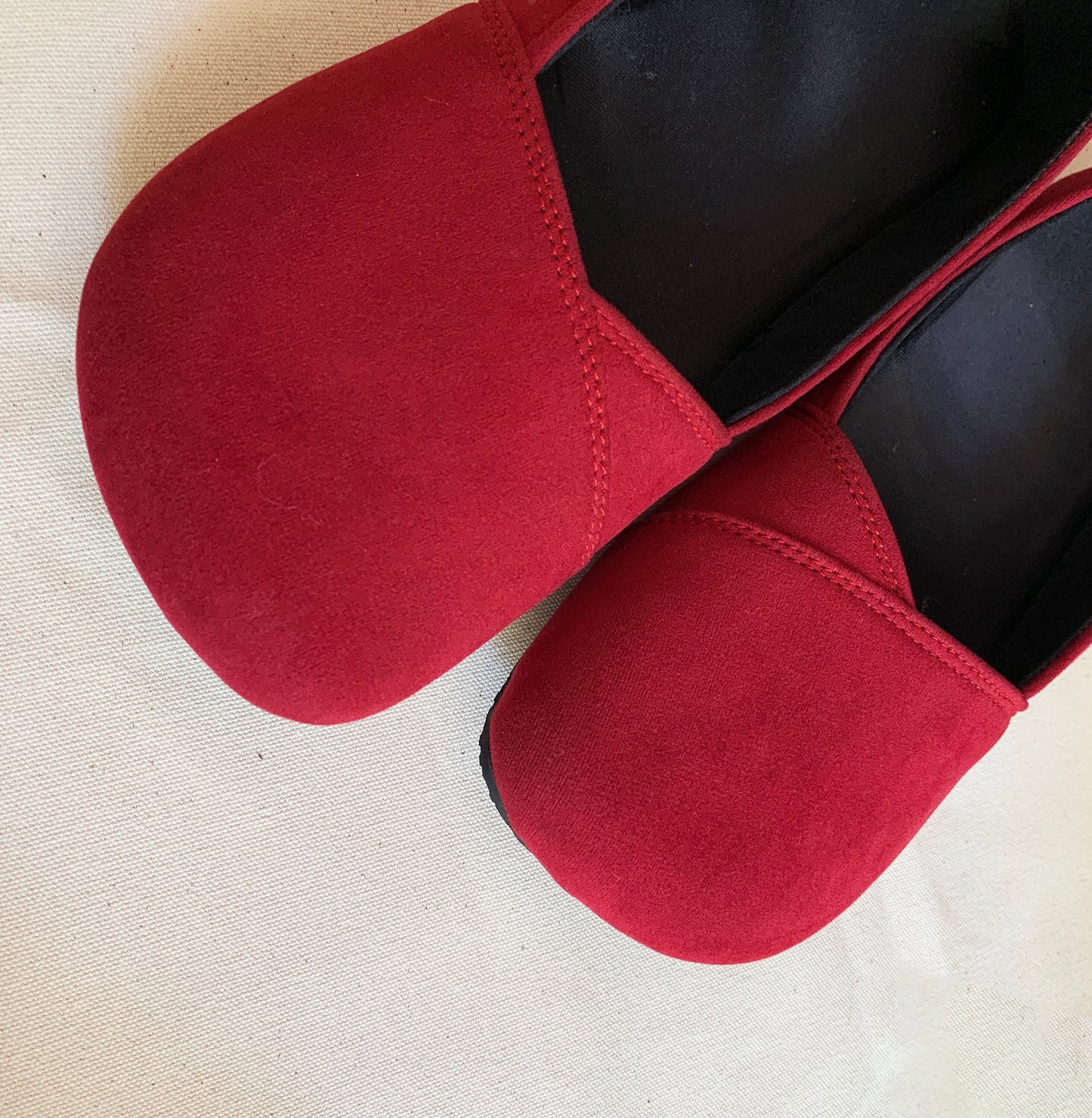 Vegan Red Ballerina Shoes, Barefoot Tire Sole (US9 / EU 42) 9LC