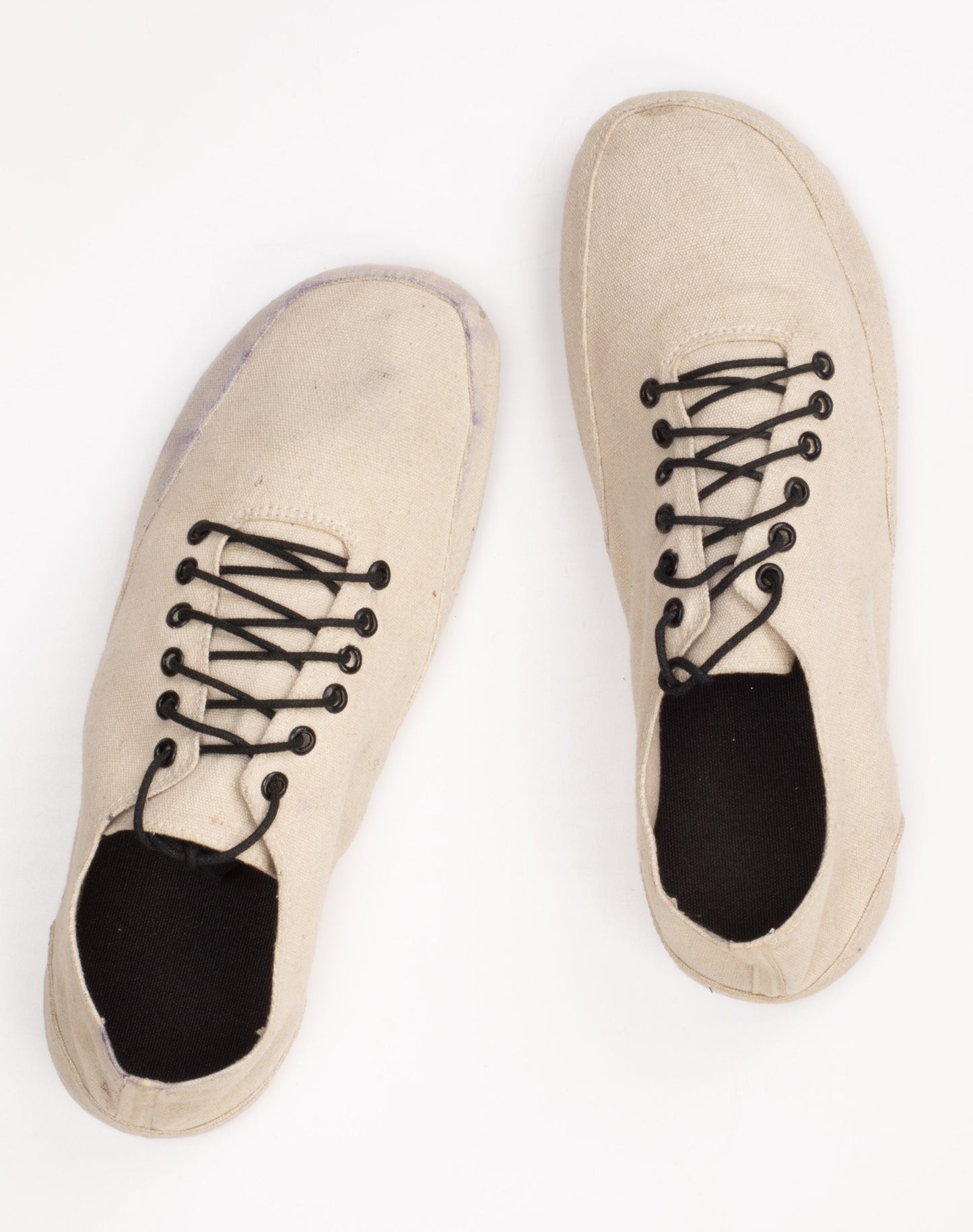 Canvas Barefoot Shoes: Upcycled Tire Sole, Soft Flexible Feel (UK9/EU43) 9LC