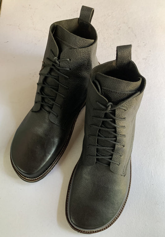 Barefoot Leather Boots with Rubber Sole I UK8/EU43 I Customization Available 9LC