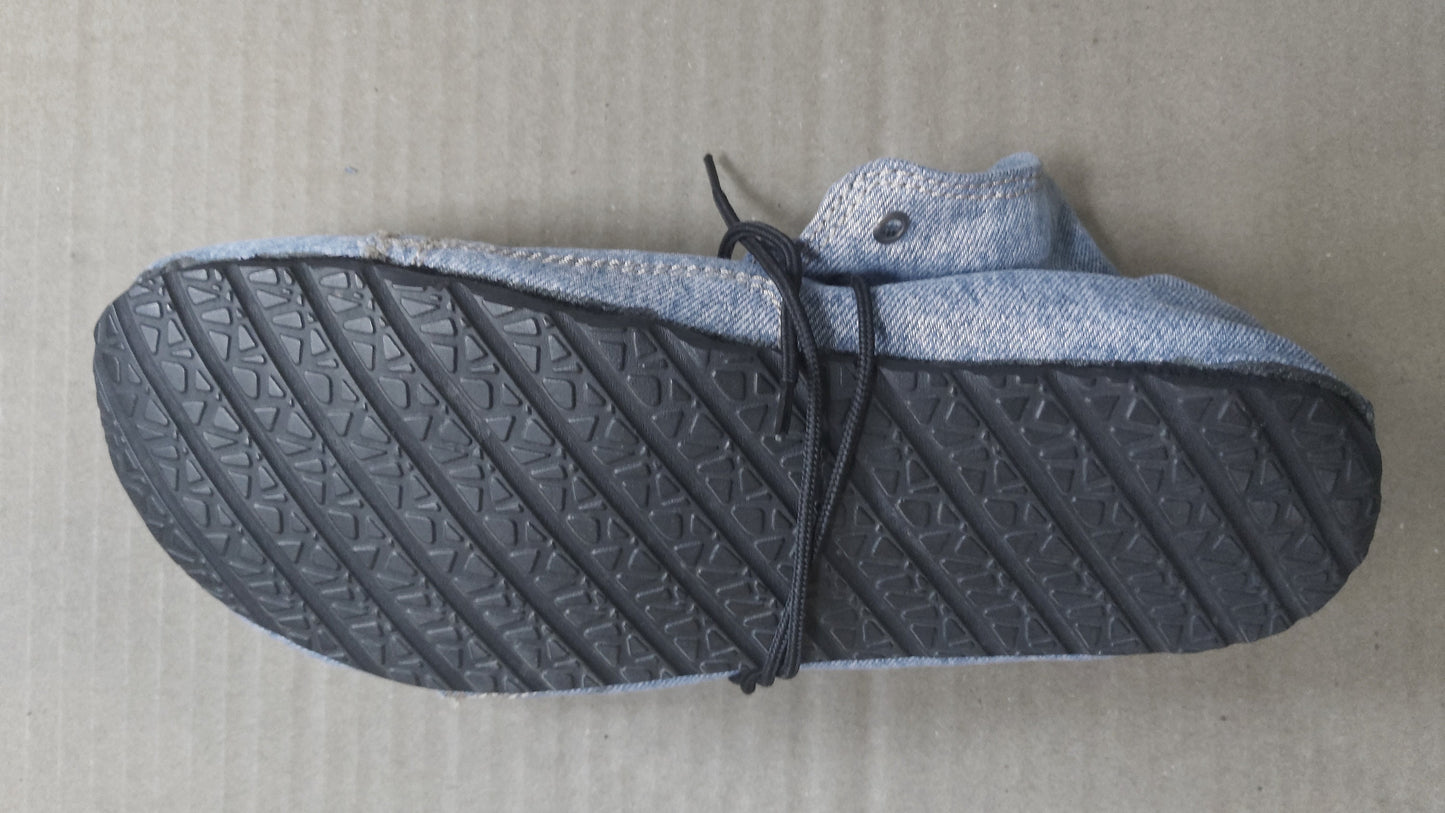 Flexible Barefoot Shoes Made with Upcycled Denim UK8/EU42/US9.5 I 5mm Tire Sole 9LC