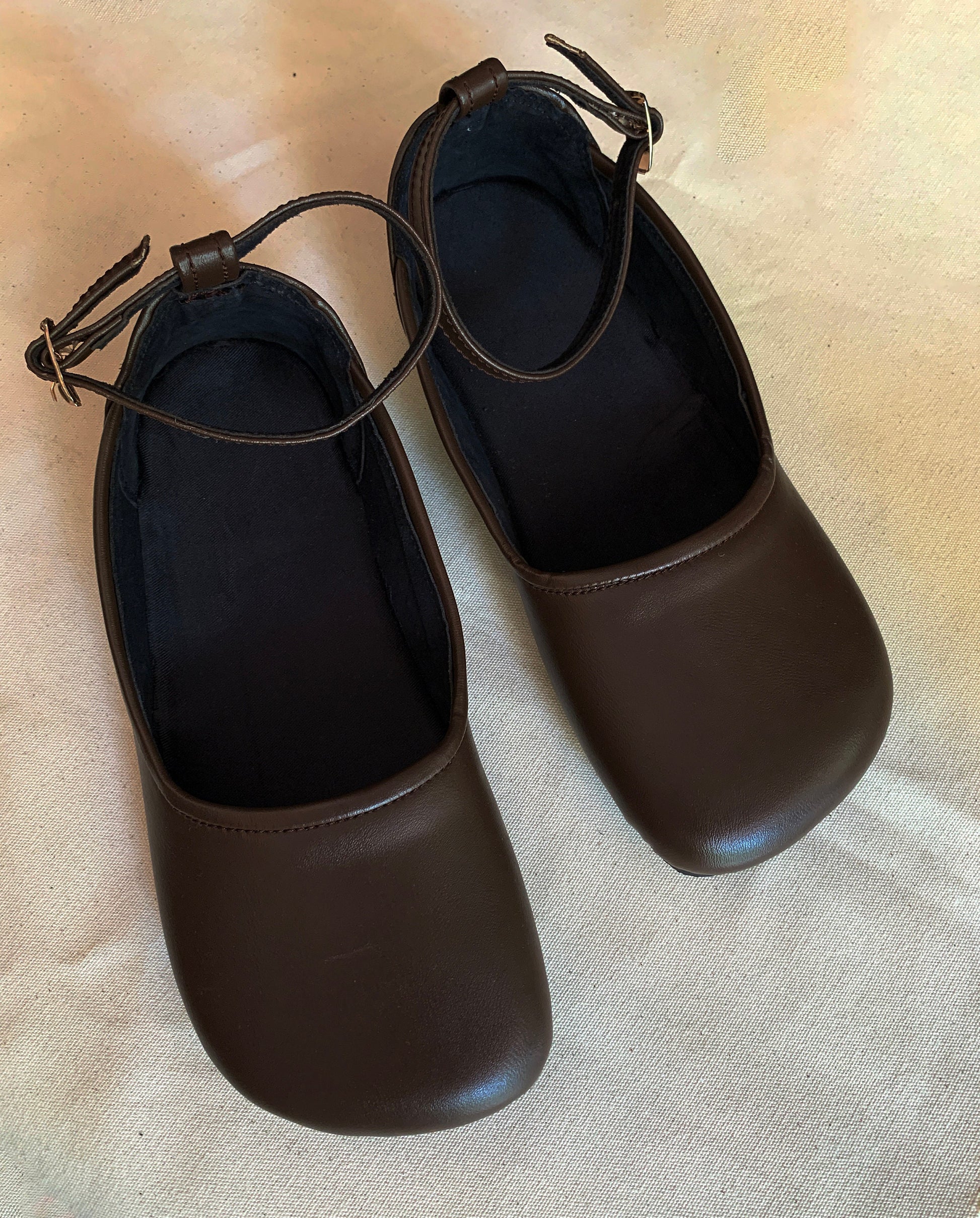 Vegan Barefoot Ballerina Shoes, Upcycled Tire Sole, Brown, US 8 9LC