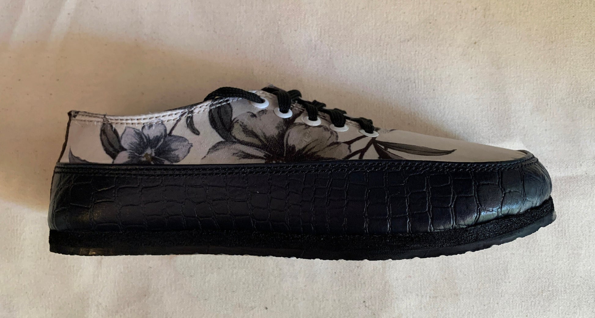 Art Deco Upcycled Barefoot Shoe: Floral Print, Tyre Sole (US Size 8) 9LC