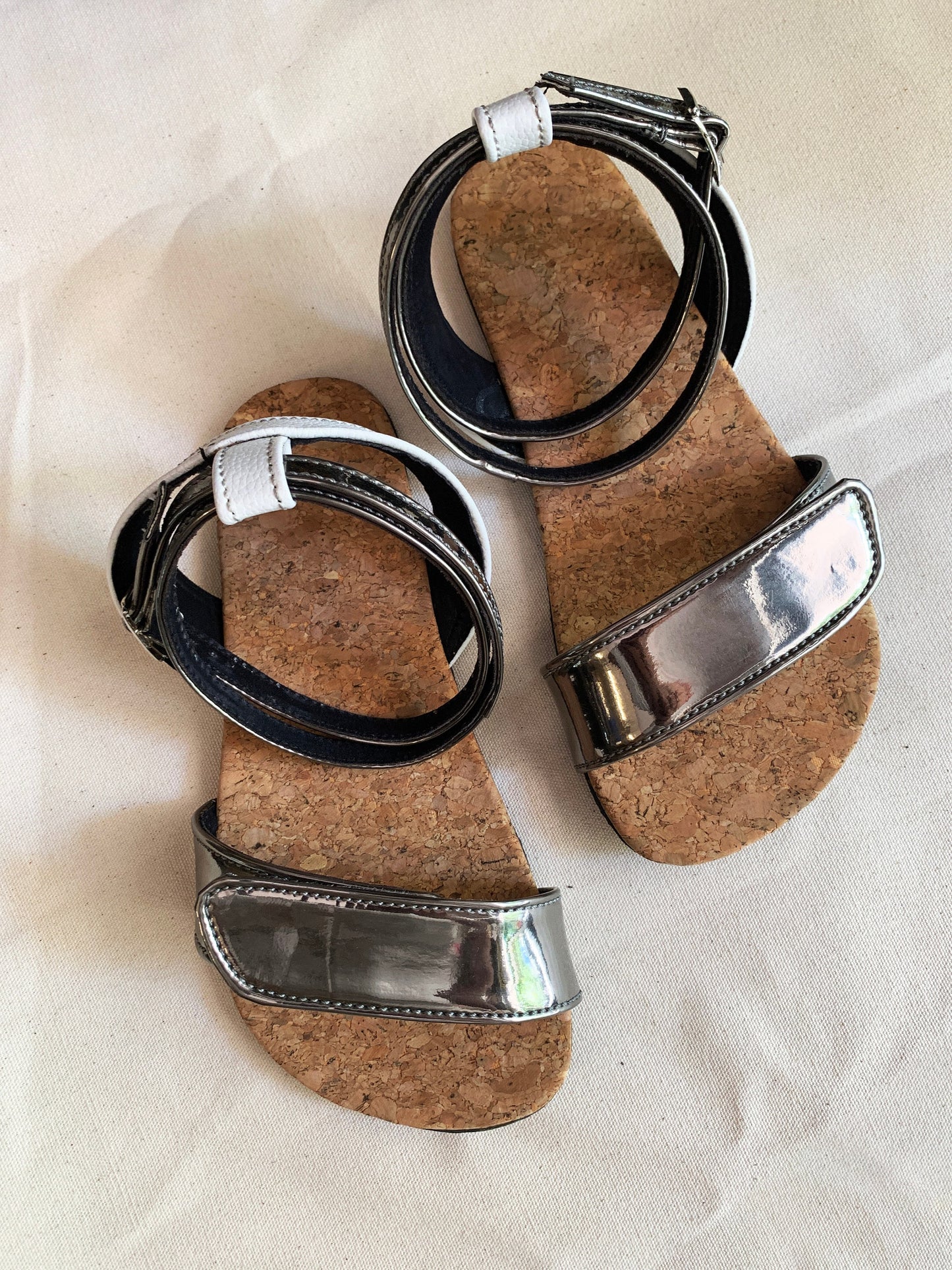Vegan Barefoot Sandals: Cork, Silver & White - EU38 9LC