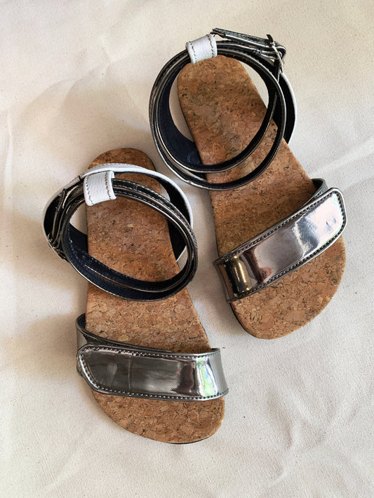 Vegan Barefoot Sandals: Cork, Silver & White - EU38 9LC