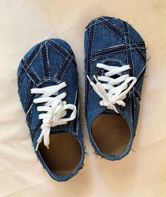 Upcycled Denim Barefoot Sneaker I US5 I UK4.5 I EU 38 I Tire Sole I Handmade I One of kind I Vegan I Unisex I Light and Flexible 9LC