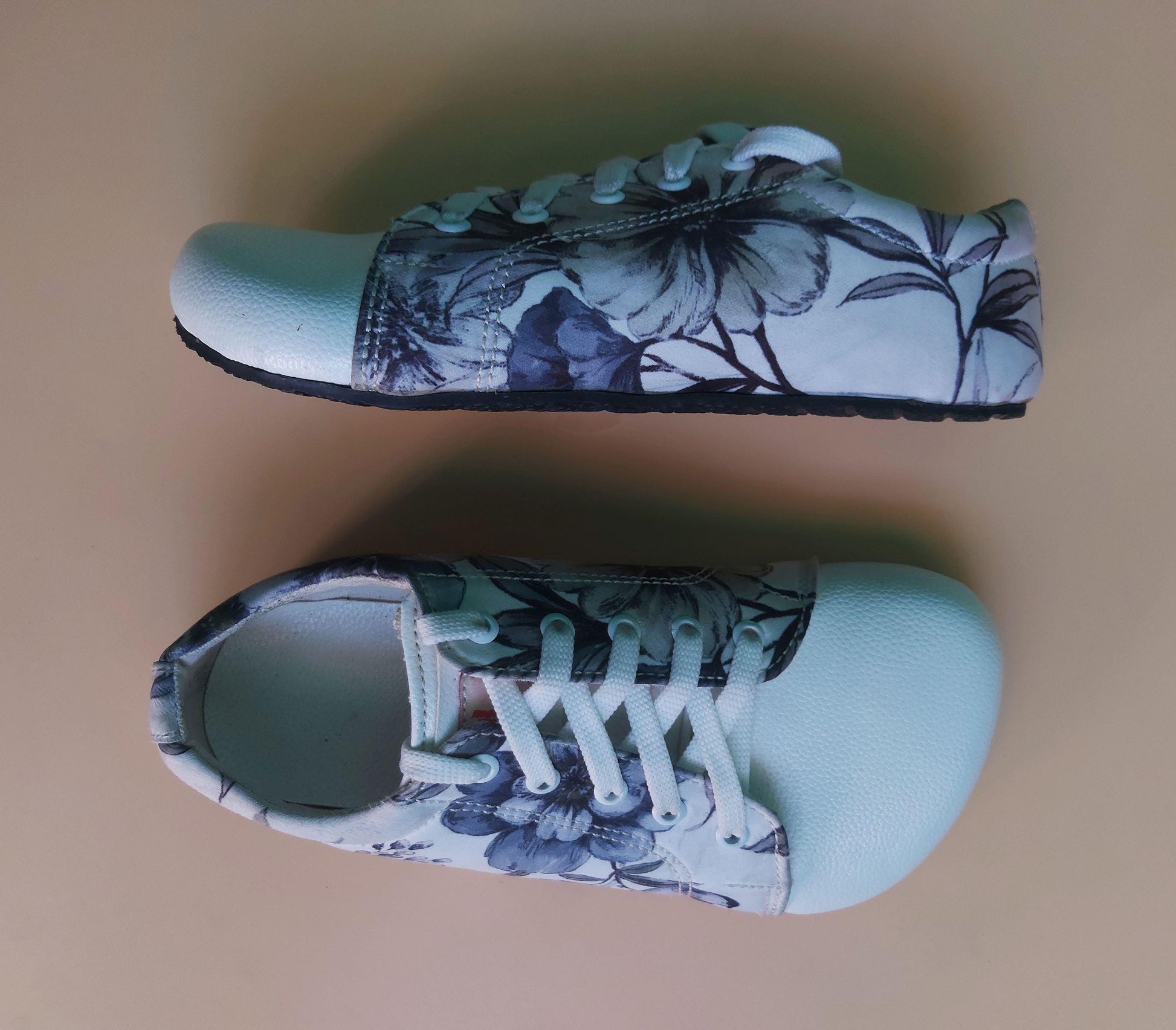 Vegan Floral Lace-up Sneaker: Wide Toe Bridal Shoe - US Size 5 9LC