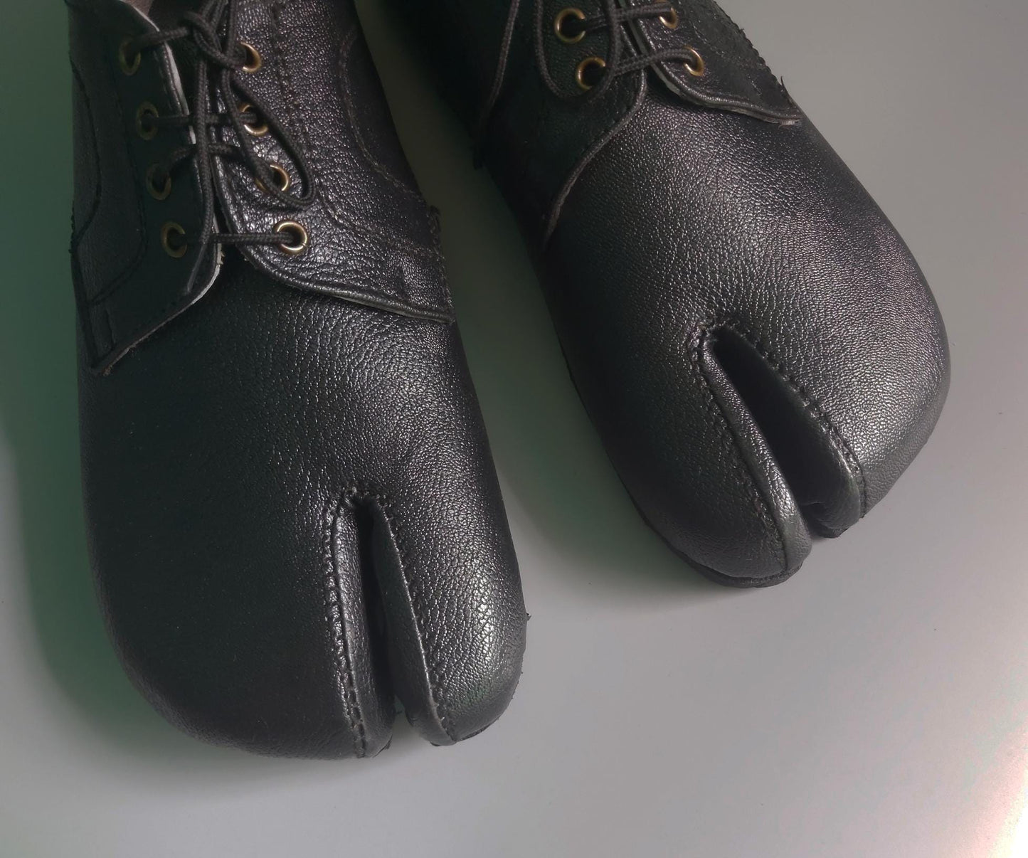 Custom Barefoot Tabi Shoes: Vegan Leather Zero Drop 9LC