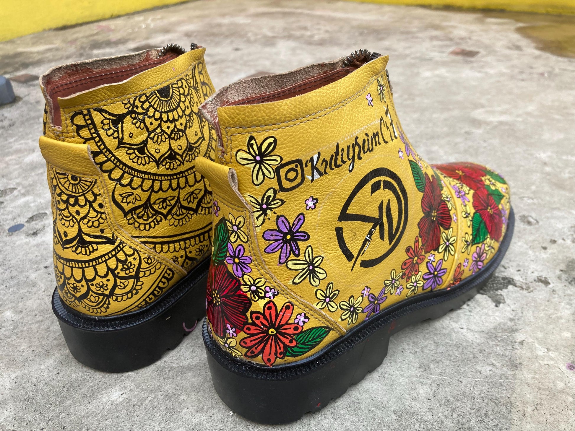 Custom Leather Shoes: Hand-Painted Design, Made to Order 9LC