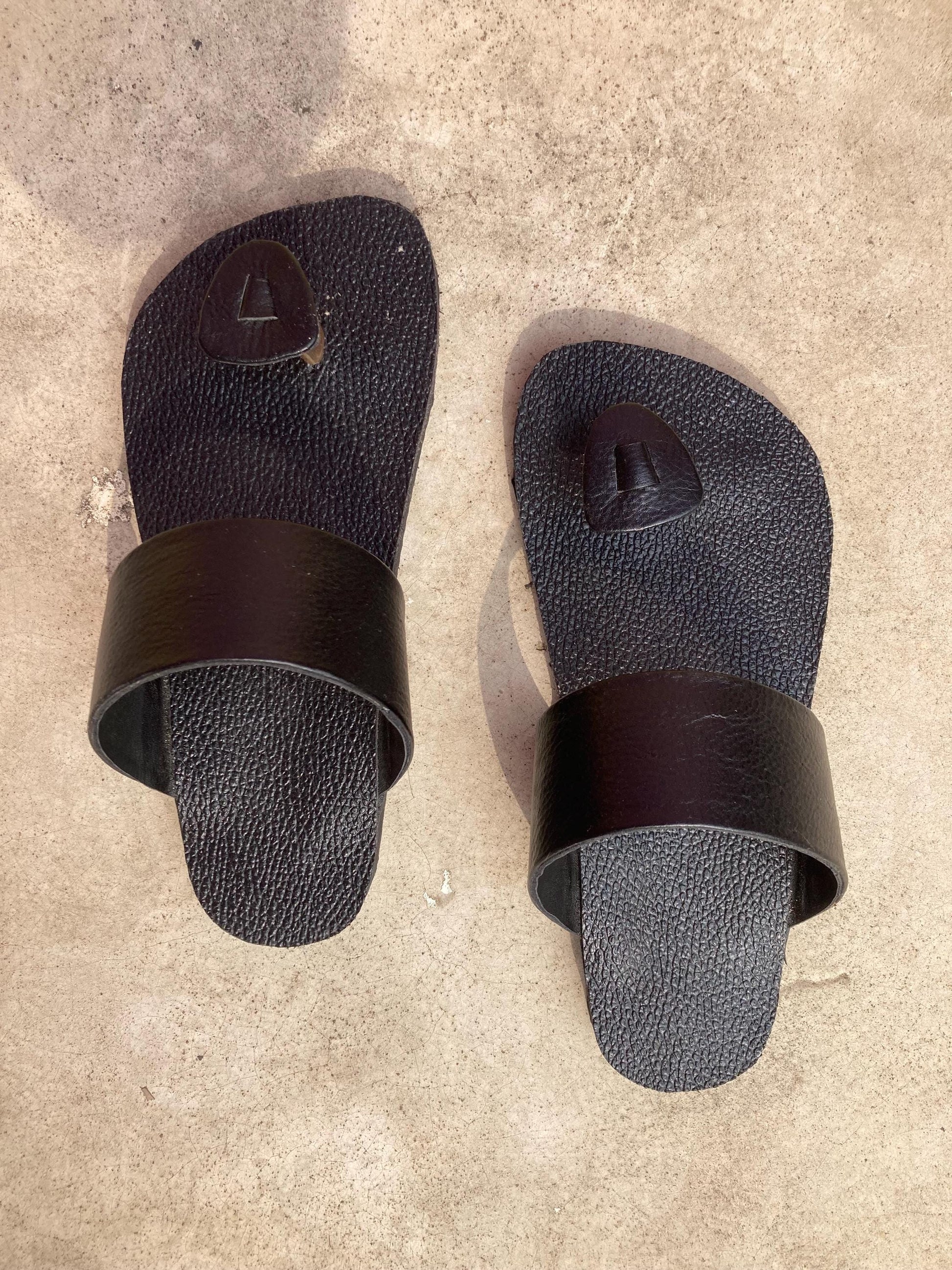 Handmade Minimal Leather Sandals: Wide Fit, Barefoot Style 9LC